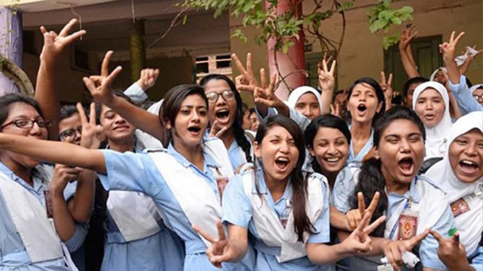 এসএসসি ও সমমানের পরীক্ষায় পাসের হার ৬৮.৪৫