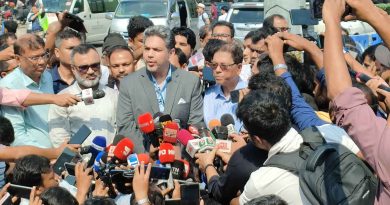 পোশাক তৈরির মূল্যবান কাঁচামাল, গুরুত্বপূর্ণ স্যাম্পল ধ্বংস হয়েছে: বিজিএমইএ পোশাক তৈরির মূল্যবান কাঁচামাল, গুরুত্বপূর্ণ স্যাম্পল ধ্বংস হয়েছে: বিজিএমইএ