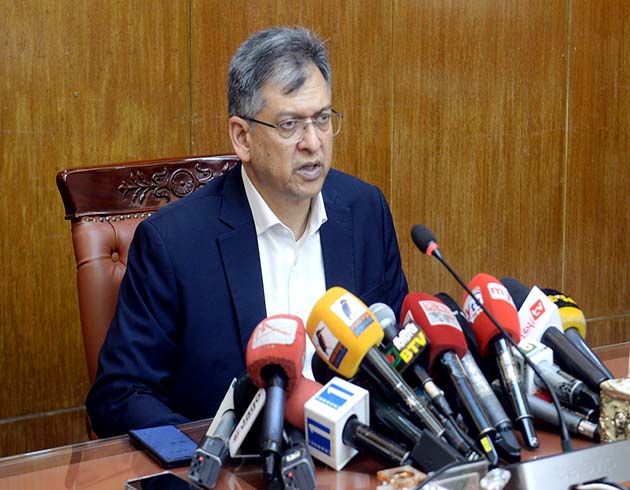 আওয়ামী লীগের অপতৎপরতায় সরকার মোটেও শঙ্কিত নয়: স্বরাষ্ট্রমন্ত্রী
